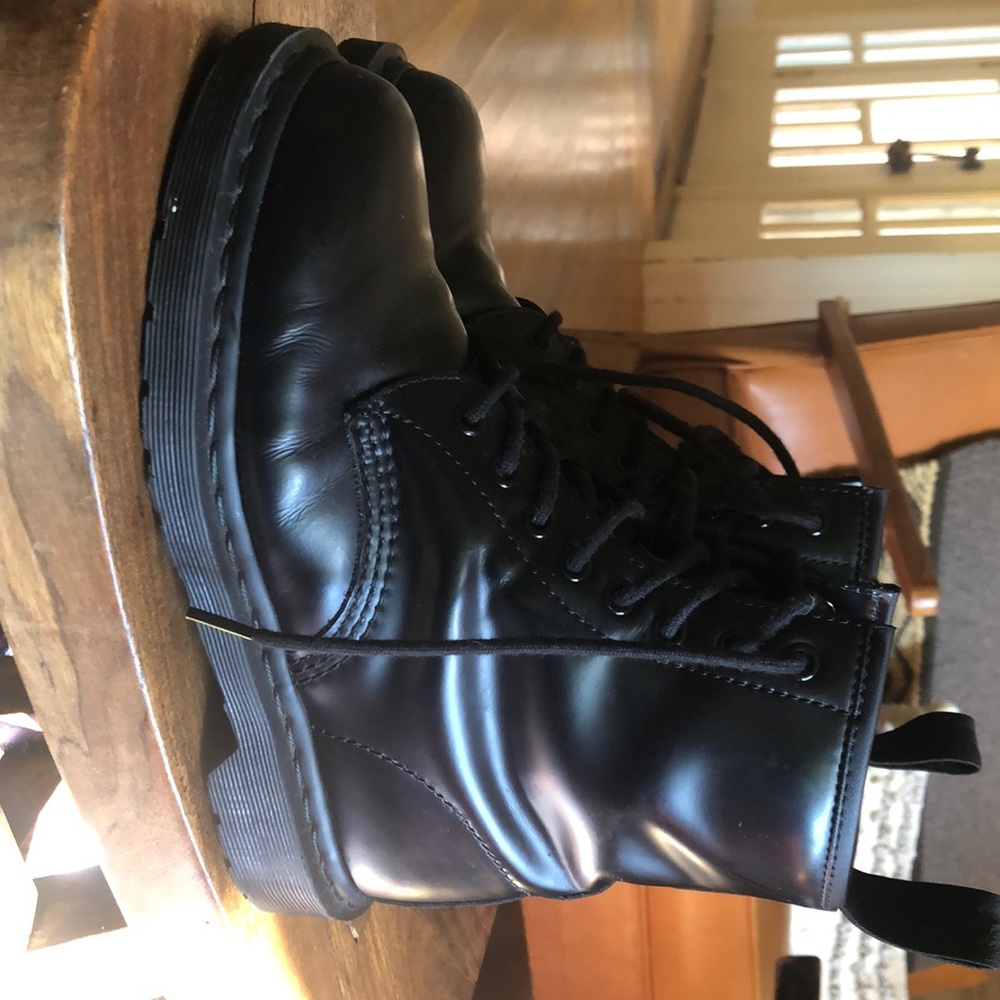 Dr. Marten’s 1460 8-Eye Mono Boot